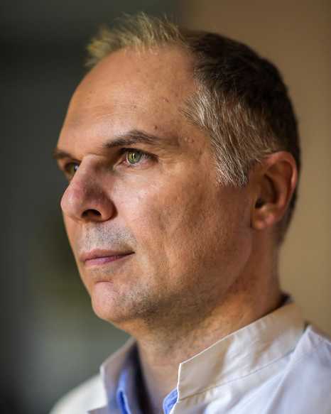 Dr. Mireas Mireas is a Facial Plastic Surgeon, ENT surgeon,  ORL Surgeon, opinion leader and expert in Piezo Ultrasonic rhinoplasty surgery. His private practice is located at VIP-Rhinoplasty Center, in Athens - Greece