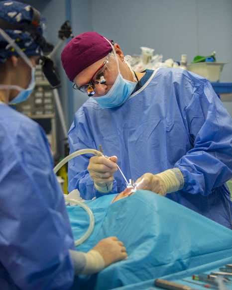 Dr Mireas. Eidikos Rinoplastikos. Xeiroyrgeio Rinoplastikis me Yperhxous stin Athina. Ultrasonic Rhinoplasty Athens Greece