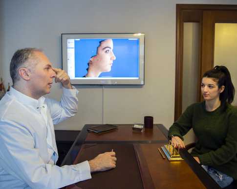 before the surgery. I can see the final result of my rhinoplasty in 3d dr mireas rhiinoplasty athnens 